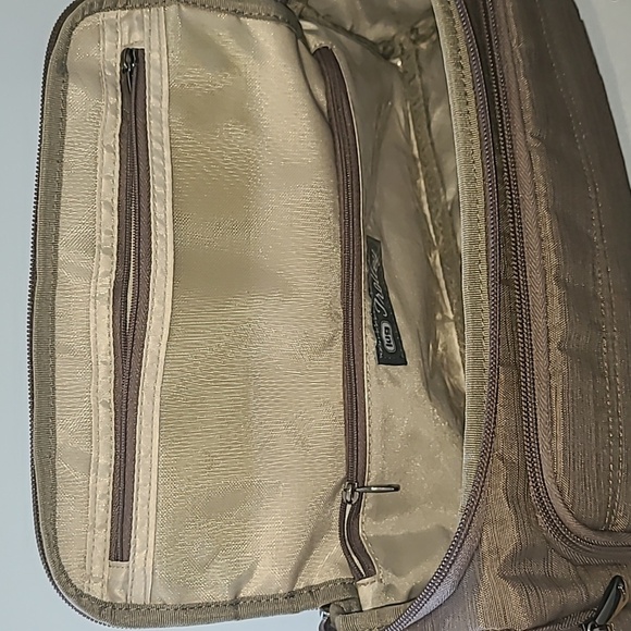 Lug "Trolley" Brown Toiletry Bag Durable Travel Essential Unisex - Picture 2 of 10